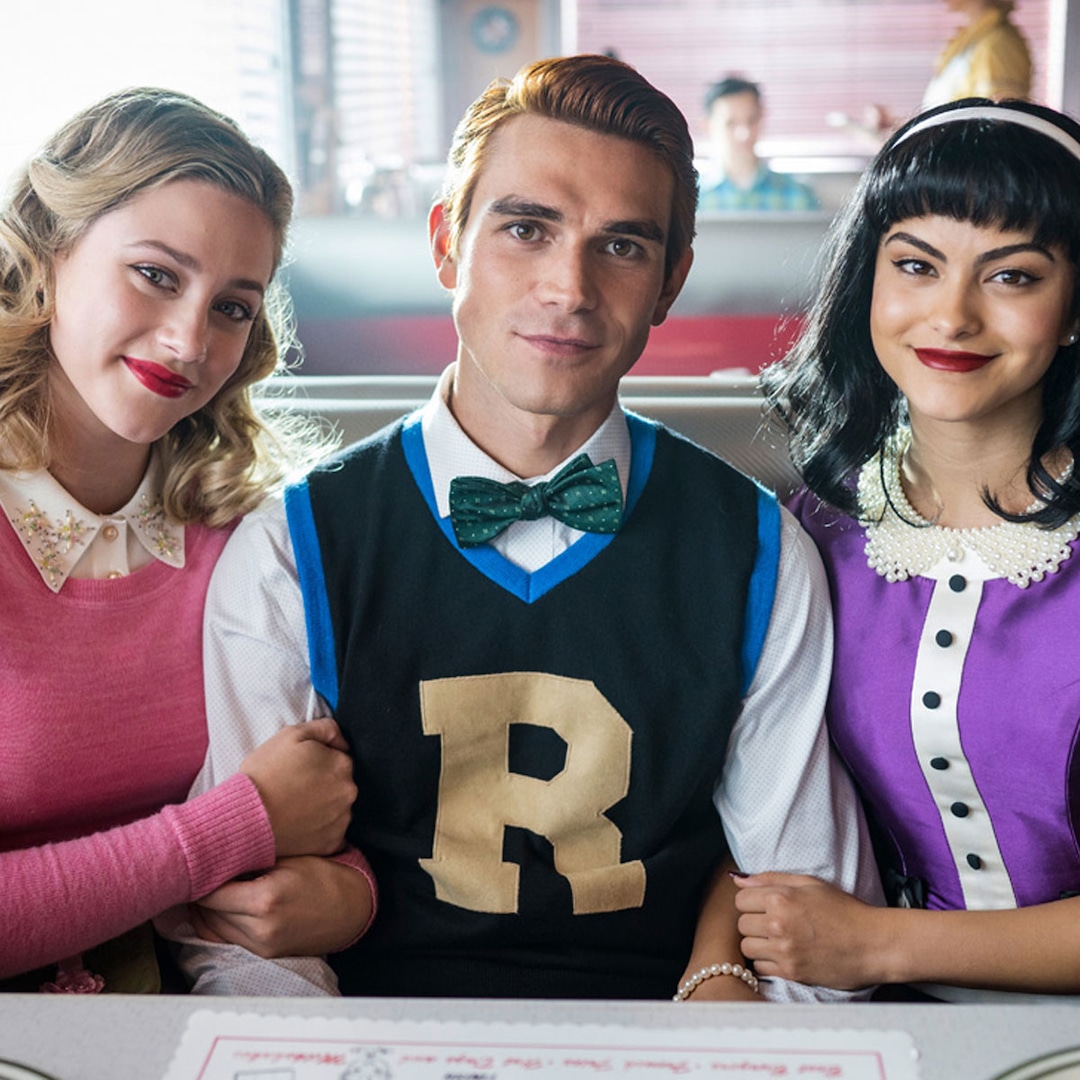 Riverdale Finale Reveals These Characters Had a “Quad” Romance Riverdale Finale Reveals These Characters Had a “Quad” Romance
